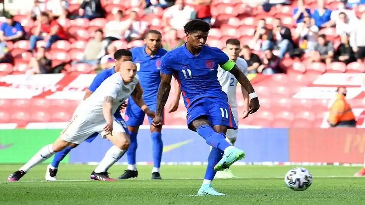 Reaksi Marcus Rashford Usai Cetak Gol Kemenangan di Momen Bersejarah Bela Timnas Inggris