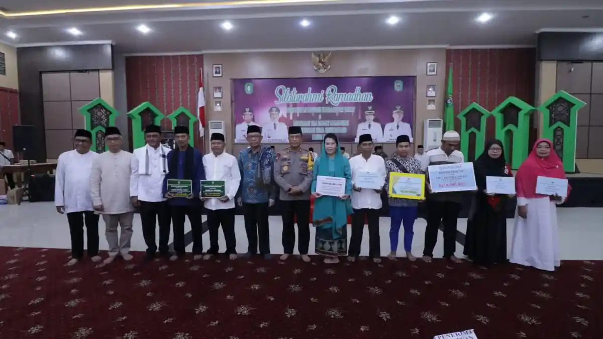 Gubernur Ajak Awasi Pembangunan‎ Pelabuhan Kijing dan Jembatan Sambas