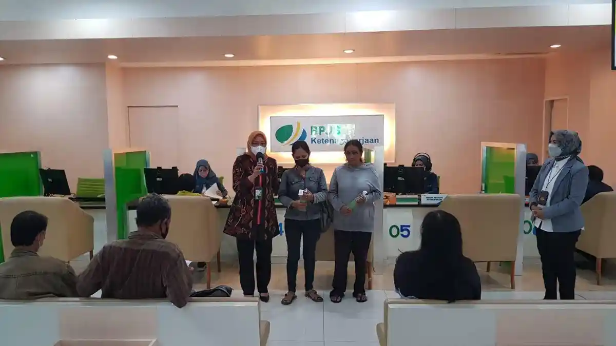 Peringati Hari Buruh, BPJamsostek Cabang Semarang Pemuda Ajak Peserta Bantu Buruh Lain Sejahtera