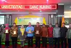 dirut-bank-riau-kepri-dan-rektor-unilak-dr-hj-hasnati-sh_20160926_085331.jpg