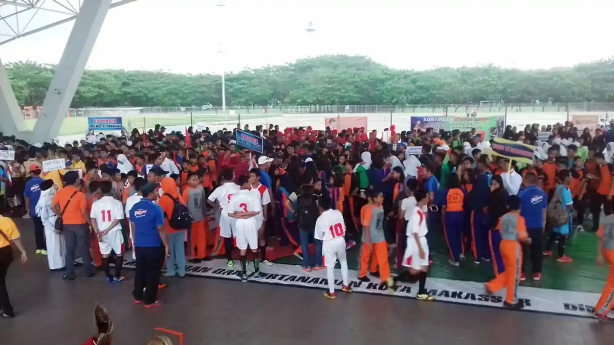 Sudah Bersiap Parade, Ratusan Pelajar di Makassar Tiba-Tiba Bubar