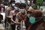Swab Test Pelajar SMP di Surabaya Hari Kedua