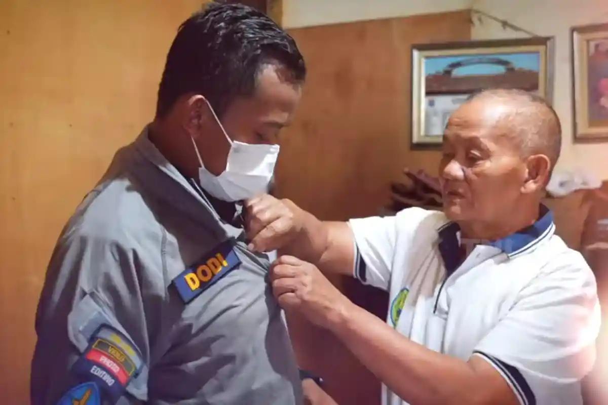 Cerita Tukang Bakso Kebingungan Temukan Anaknya Saat Kelulusan TNI AD: Mukanya Loreng Semua