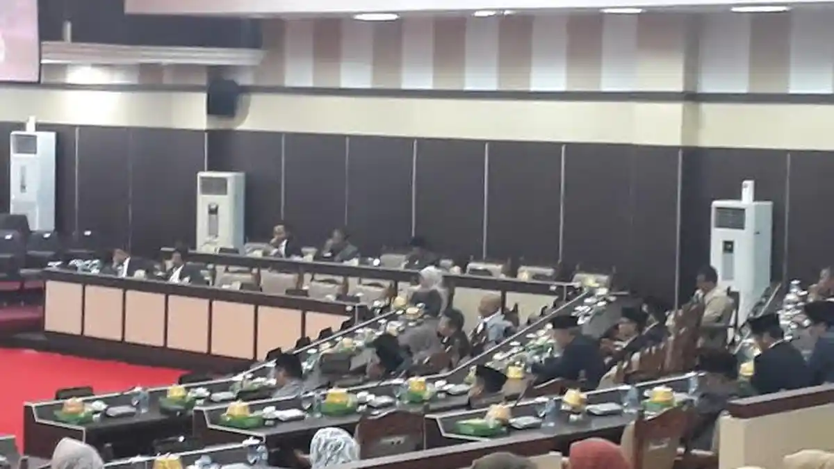 Rapat Paripurna DPRD Sulsel, Rahmansyah Tak Lagi Gabung di Fraksi Golkar