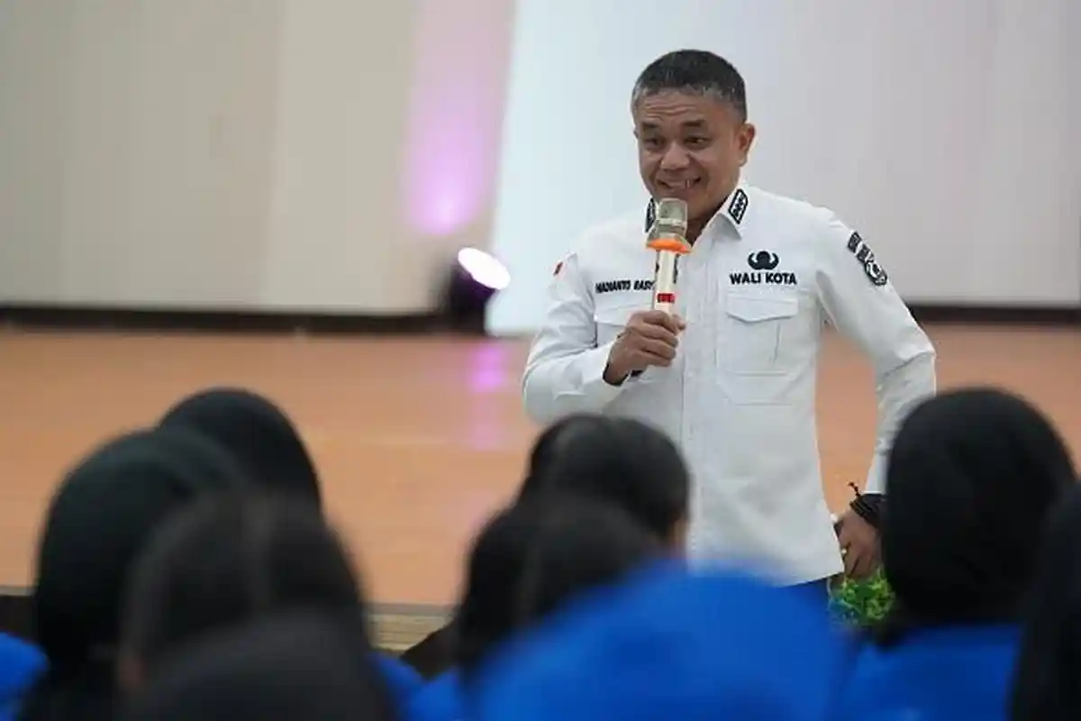 Hadianto Rasyid Ajak Mahasiswa Baru Untad Aktif Berkontribusi dalam Pembangunan