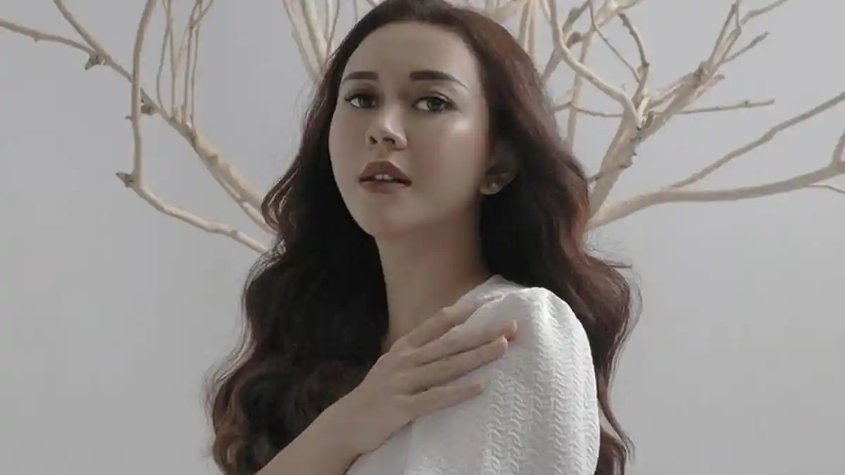 Aura Kasih Ungkap Bagaimana Teledornya hingga Terpapar Covid-19