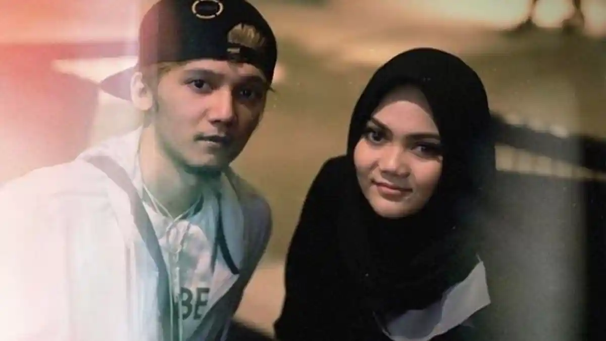 Tanggapan Mengejutkan Orang Tua dan Keluarga soal Putusan Rina Nose Lepas Hijab