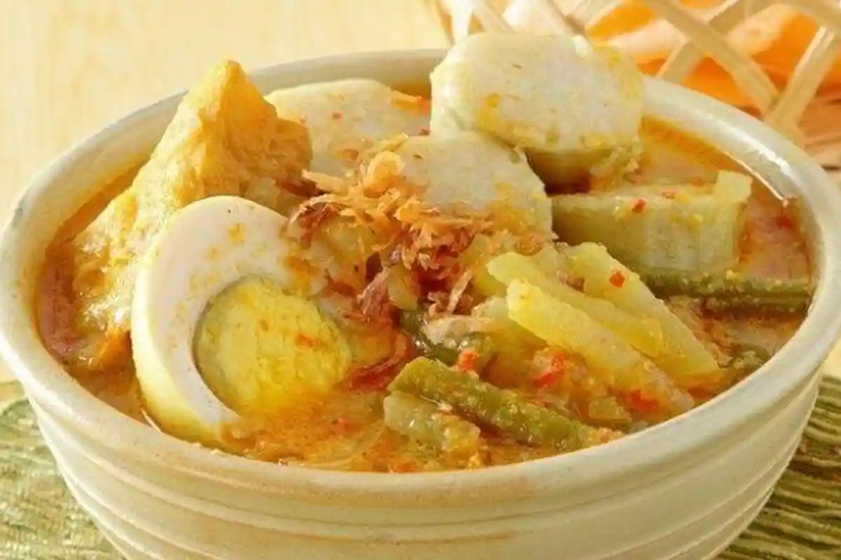 Resep Ketupat Sayur Makanan Khas Lebaran Idul Adha - Menu Praktis, Mudah dan Bahannya Juga Murah