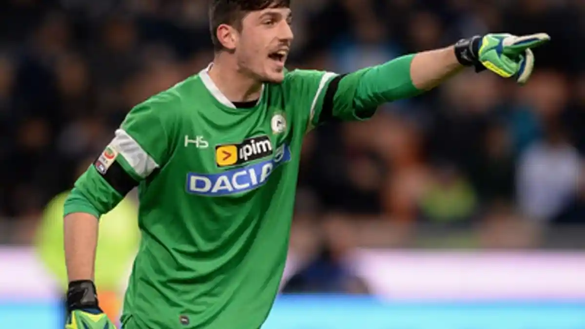 Simone Scuffet Menarik Perhatian Direktur Olahraga Juventus