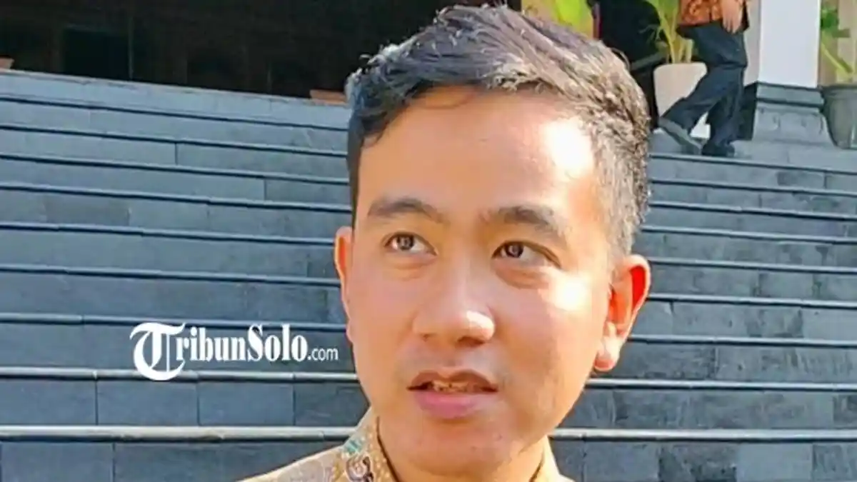 Bertemu dengan Airlangga Hartarto, Gibran Bicarakan Soal Peluang Cawapres Prabowo?