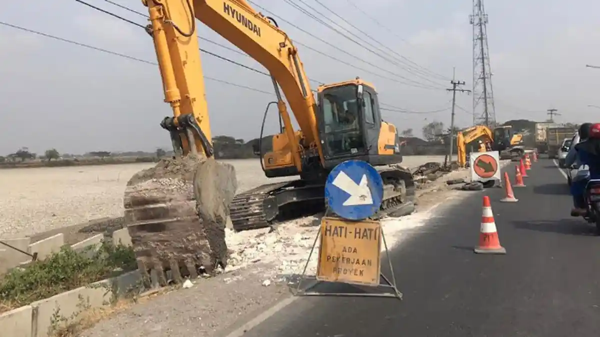Proyek Saluran di Jalan Raya Manyar Gresik Ditarget Rampung sebelum Akhir Tahun