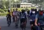 Antusiasme Warga Berolahraga di Bundaran HI