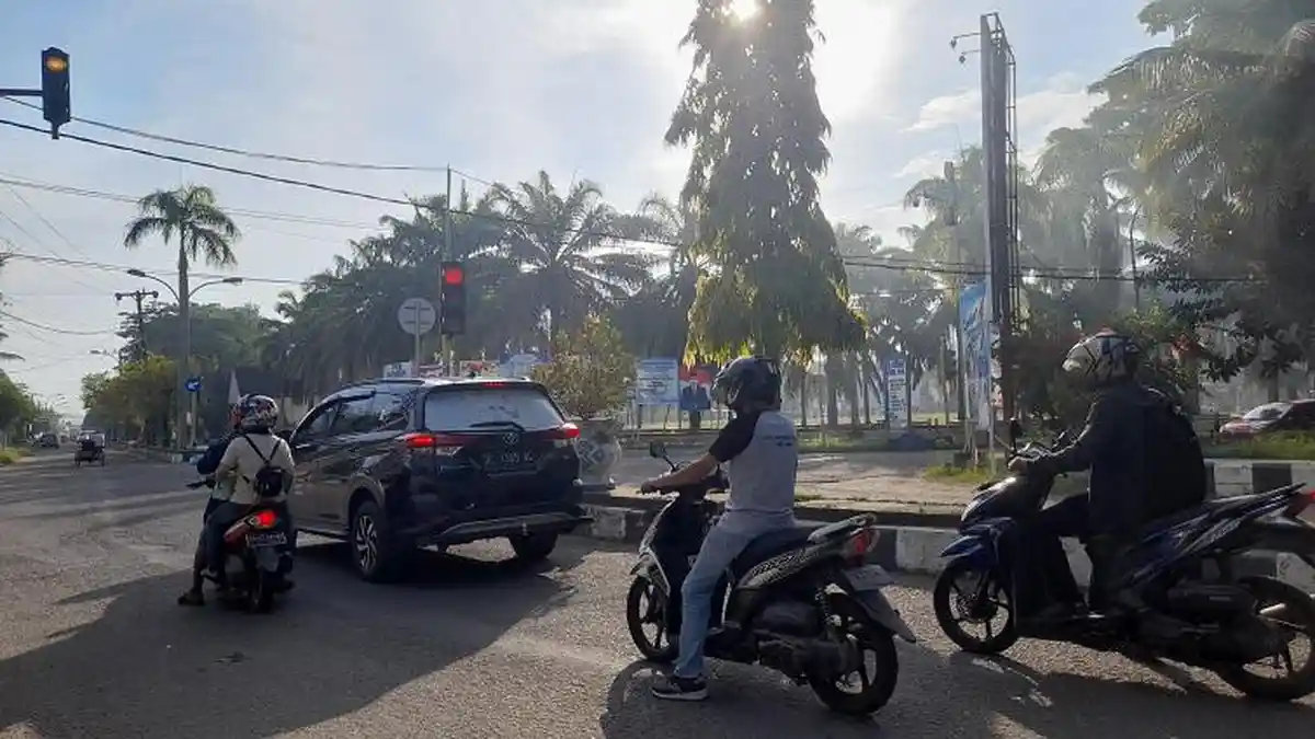Traffic Update: Lampu Merah Ahmad Kirang Mamuju Mulai Nyala
