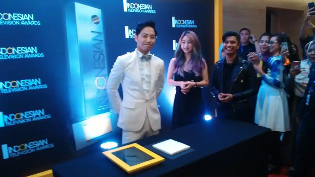 Datang ke Indonesia, Pemain Descendants of The Sun Ini Rela Tinggalkan Hari Raya Terbesar di Korea