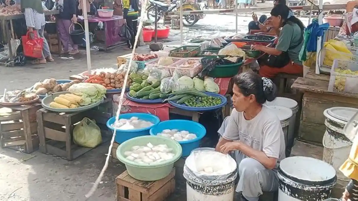 Harga Kedelai Melonjak, Pedagang Tahu Tempe di Pasar 10 Ulu Palembang Putar 'Otak'