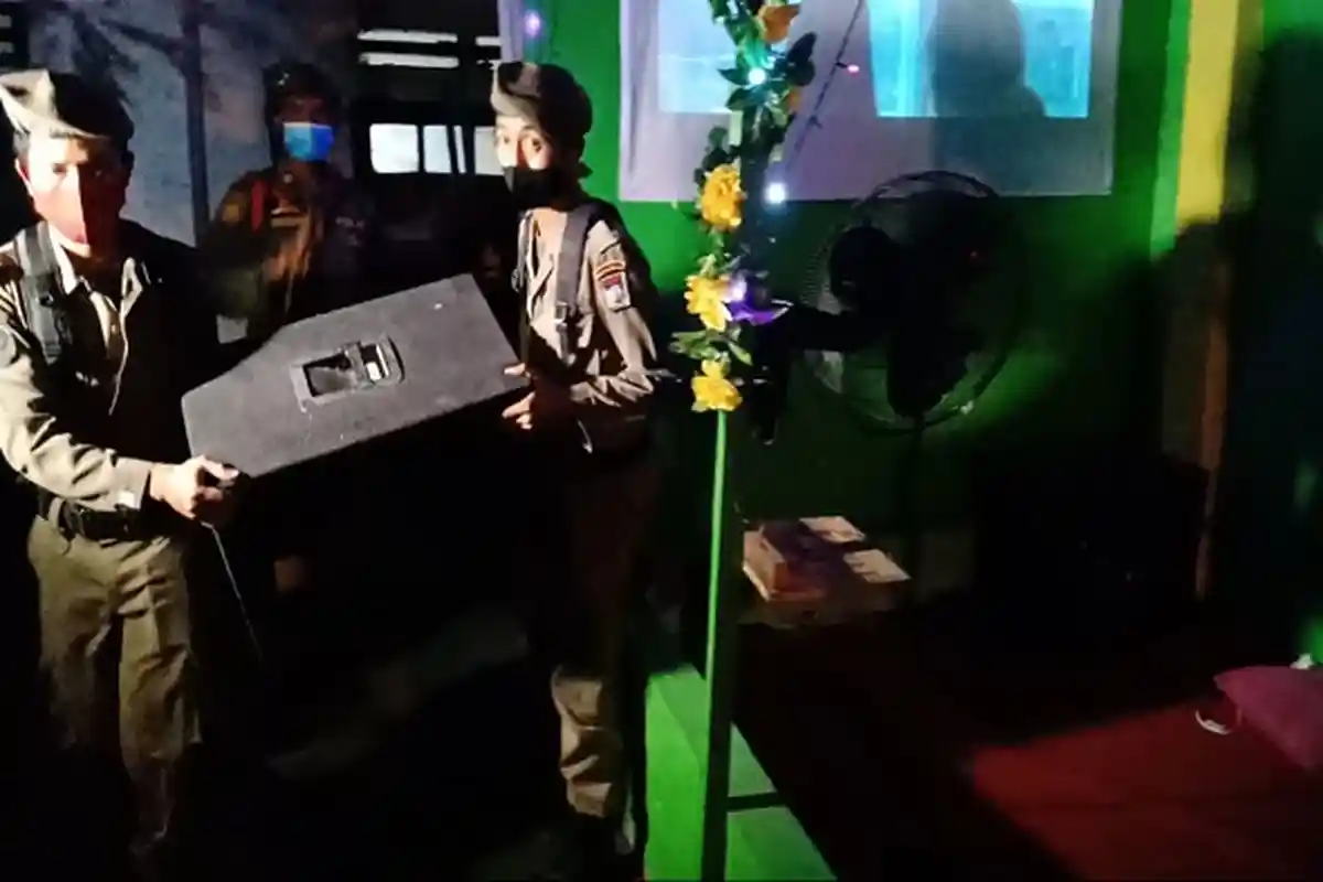 Live Musik Diduga Bikin Gaduh, Satpol PP Padang Angkut, Speaker & Sound System di Pos Pangkalan Ojek