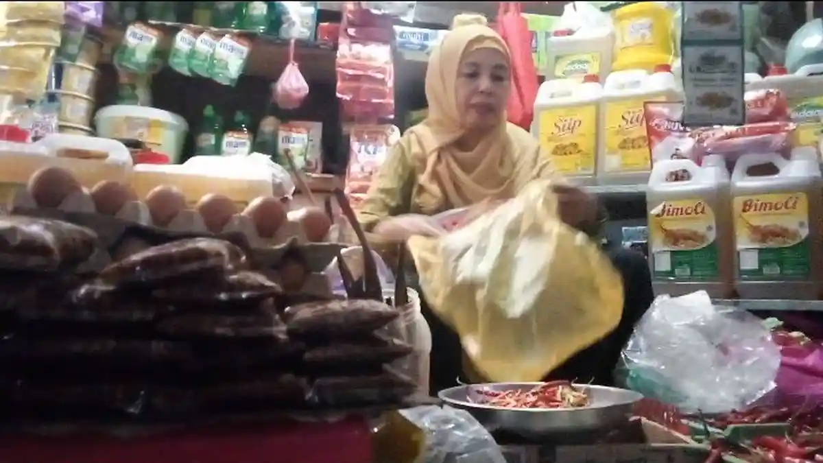 Jelang Idul Adha1444 H, Bumbu Pecel di Wonomulyo Laris Manis