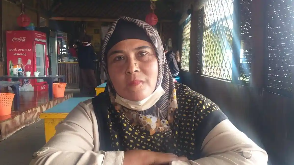 Nanik Sujiati, Ibu Rumah Tangga Sukses Membuka Usaha Bakso Bakar