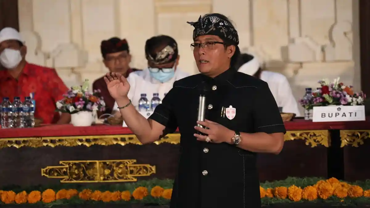 Bupati Giri Prasta dan Wabup Suiasa Temu Wirasa di Kedonganan