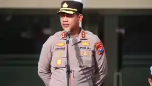 Kapolres-Sumenep-AKBP-Anang-Hardiyanto-jelaskan-penyelidikan-kasus-dugaan-penyalahgunaan-BBM-subsidi.jpg