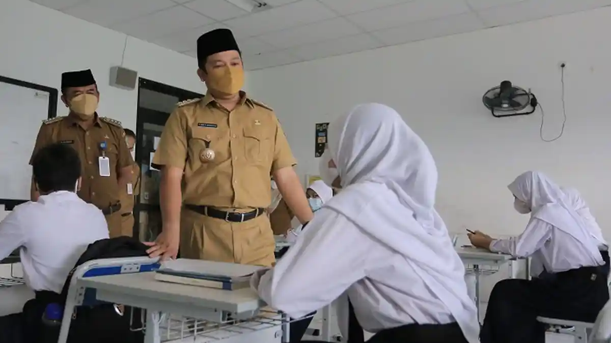 Arief R Wismansyah Imbau Siswa Terapkan Protokol Kesehatan saat Belajar di Sekolah