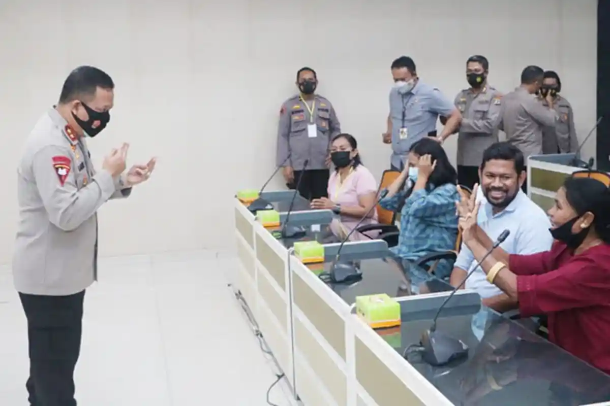 Akomodir Kebutuhan Pelayanan Difabel, Kapolda NTT Buka Bahasa Isyarat Bagi Anggota Polda NTT