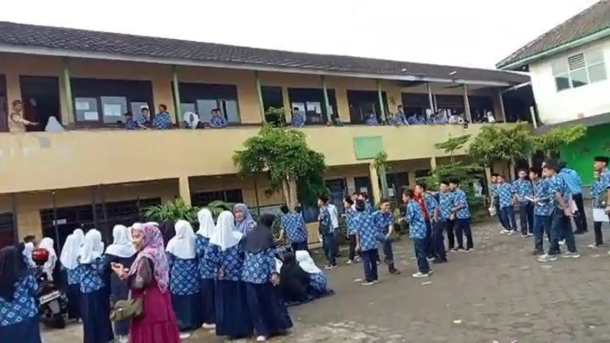 UPDATE Gempa Sukabumi: 4 Bangunan Dilaporkan Rusak, Warga Berhamburan, Tak Ada Korban Jiwa