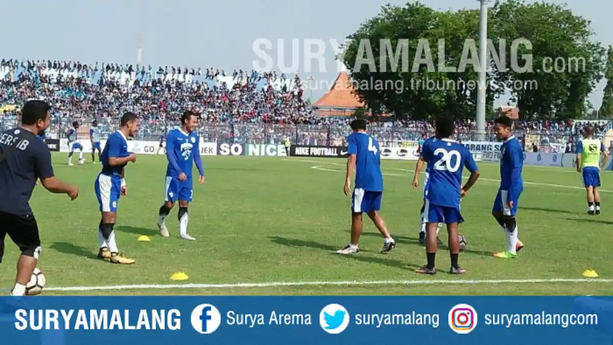 Persela Vs Persib Bandung, Pertandingan Akan Dimulai, Berikut Susunan Pemainnya