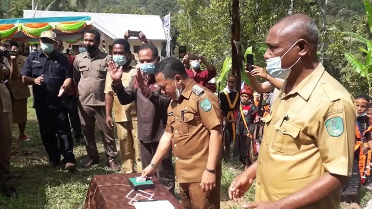 Wakil Bupati Ngada Resmikan SDN Malapai Kelas Jauh dari SDN Rutojawa