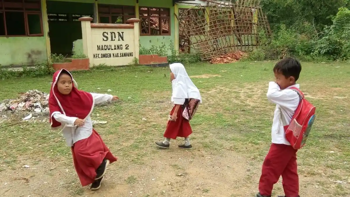 Proses Belajar Mengajar di Atas Lahan Sengketa, Guru dan Murid di SD Sampang Dihantui Kecemasan