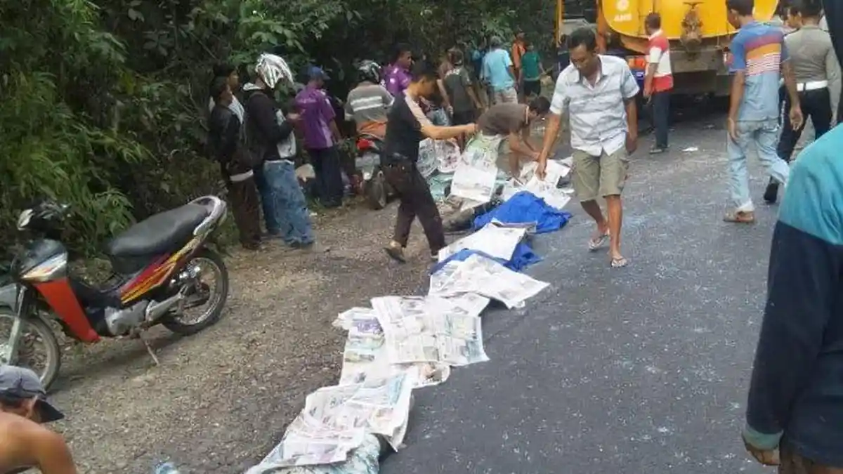 BREAKING NEWS - Berikut Identitas Korban Meninggal Dunia dalam Kecelakaan Maut di Way Kanan