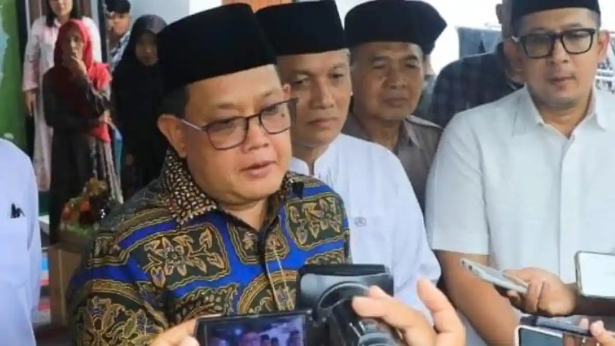 Pasca Tragedi Pantai Drini, Pj Gubernur Jatim Minta Dindik Evaluasi Program Study Tour Sekolah