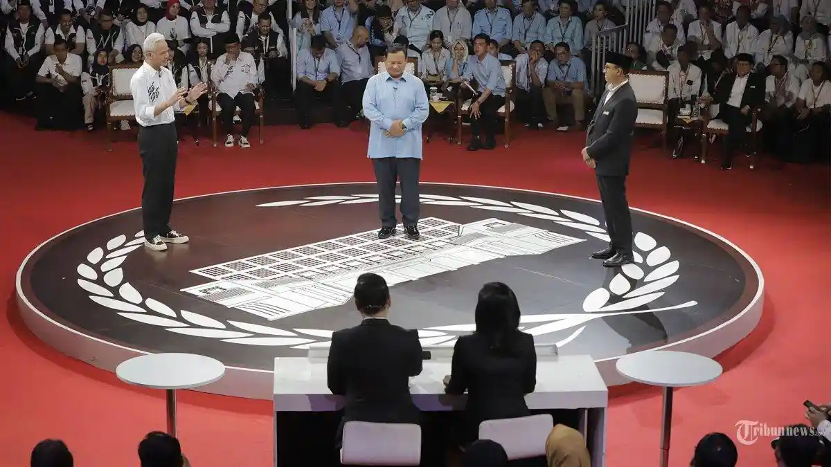Hadapi Debat Capres 2024 Terakhir Hari Ini: Anies Istirahat, Prabowo Cemas, Ganjar Bawa KTP Sakti