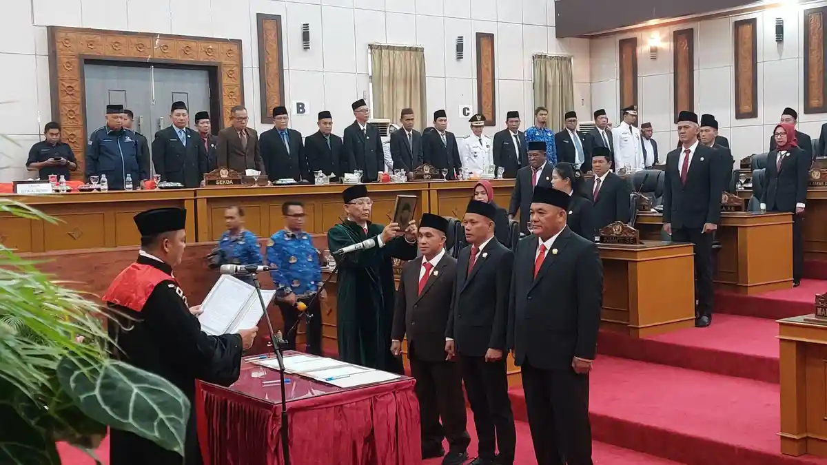 Badri, Okto dan Samsir Pimpin DPRD Bangka Barat Periode 2024-2029