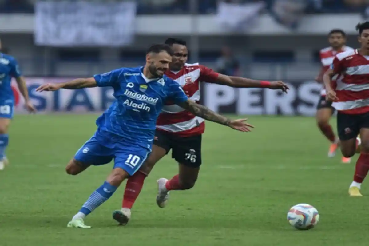 Pemain Baru Persib Tyronne Del Pino Pulang ke Spanyol Rawat Cedera, Sudah Dapat Izin Luis Milla