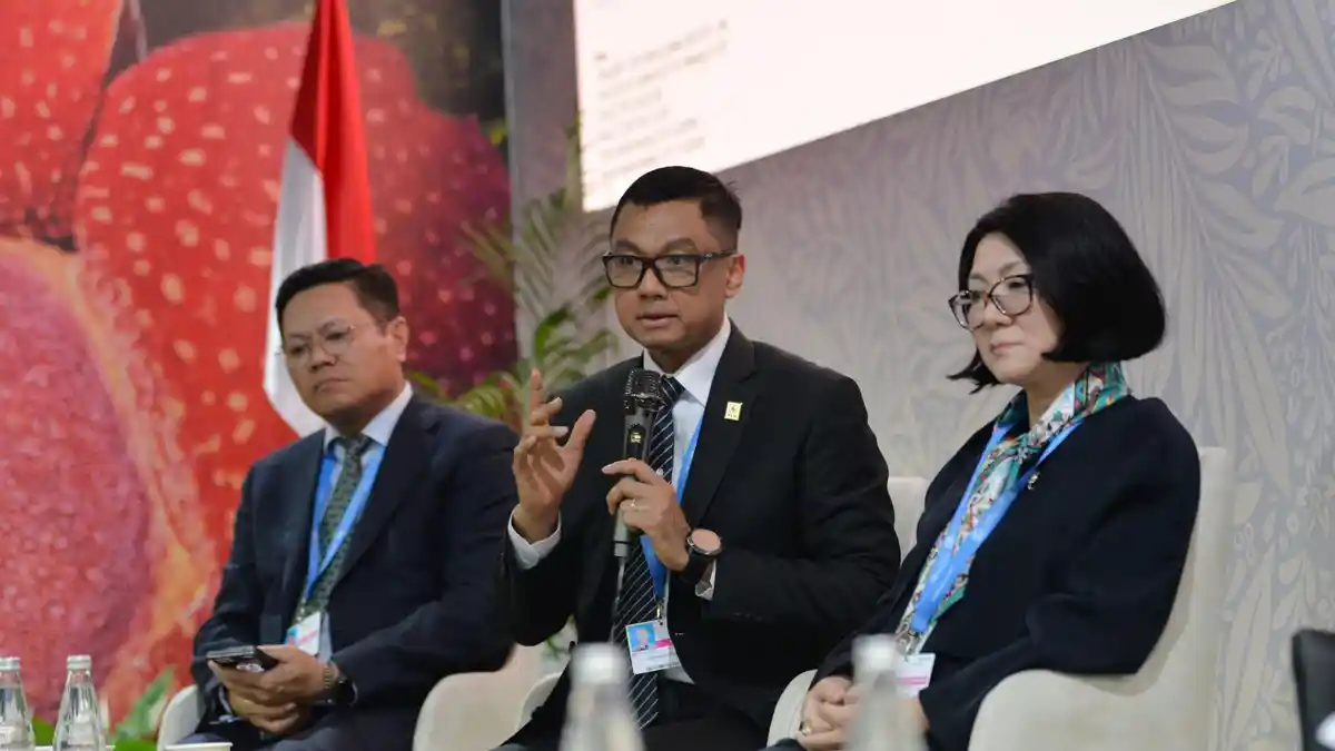 CEO Climate Talks: PLN Siap Dukung Pemerintah Capai 75 Persen Energi Terbarukan hingga 2040