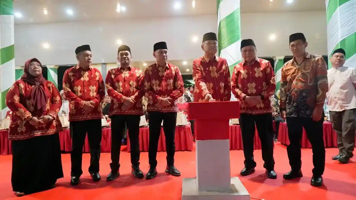 Bupati Luwu Basmin Mattayang Turun Takhta 15 Februari 2024, Siapa Calon ...