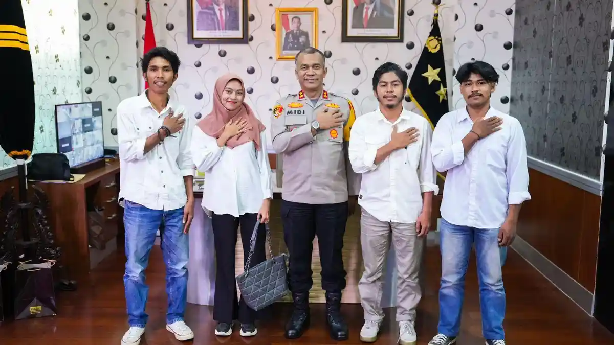 Audiensi Bersama Mahasiswa, Kapolda Maluku Utara Ajak Dorong Tiga Programnya