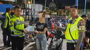 Seorang-remaja-perempuan-pelaku-balap-liar-ditangkap.jpg