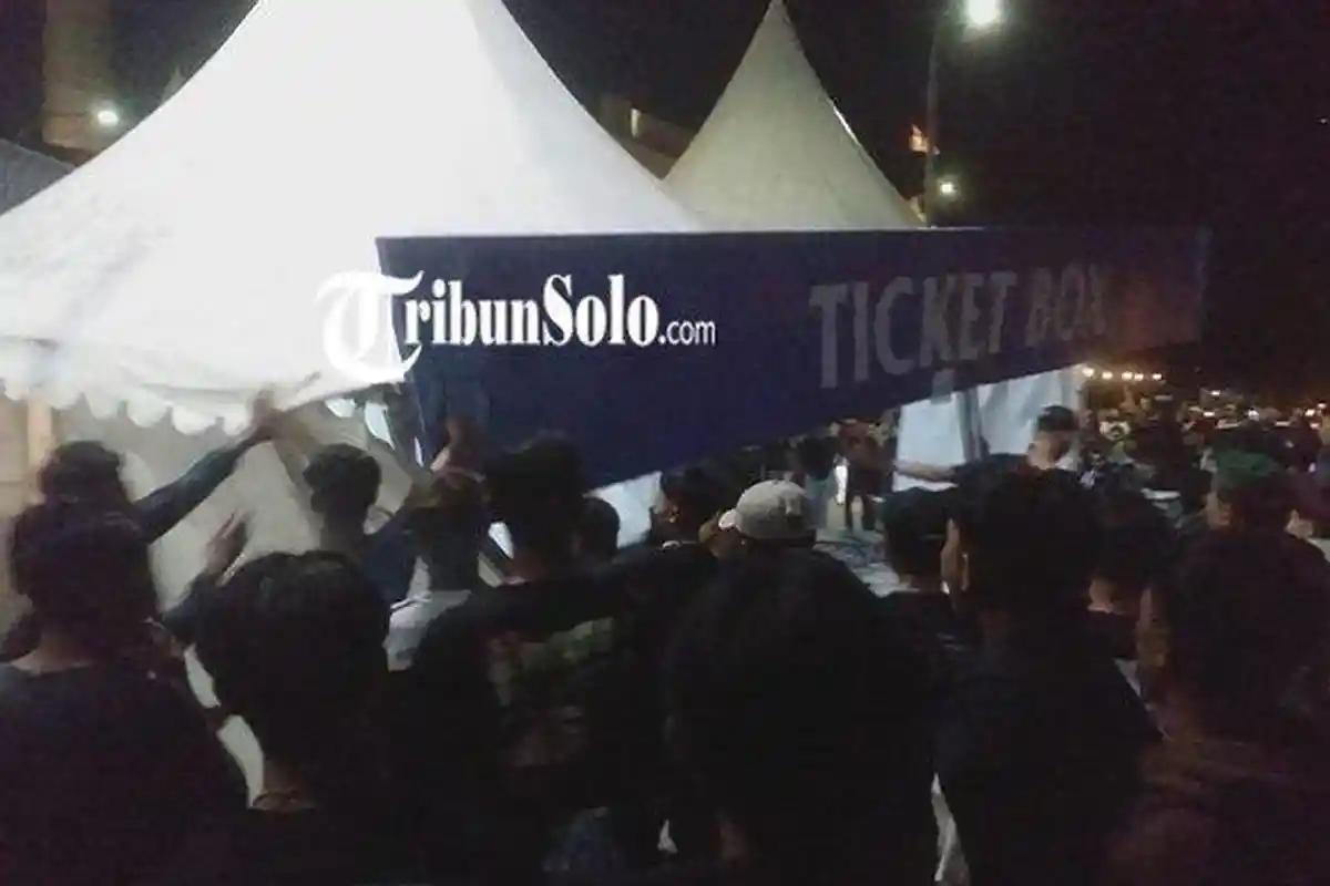 Konser Superman Is Dead di Karanganyar Rusuh, SID Adukan EO ke Wali Kota Solo Gibran Via Twitter