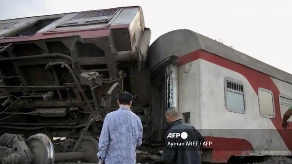 ADA Kecelakaan Maut, 11 Orang Tewas dan Ratusan Luka Akibat Kereta Api Terguling
