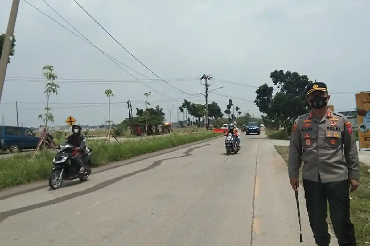 Catat Nomor Whatsapp Kapolres, Bisa Chat Langsung Bila Alami Kendala Ketika Melintasi Karawang