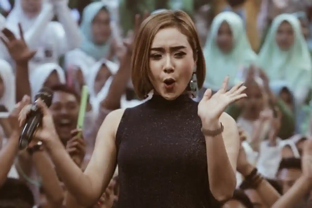 Juliari Batubara Tanggapi Aliran Dana Korupsi Bansos ke Cita Citata, Siapa Dalang di Baliknya?