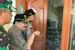 gubernur-jatim-soekarwo-saat-meninjau-lokasi-gempa-di-pulau-sapudi-sumenep-madura_20181011_171602.jpg