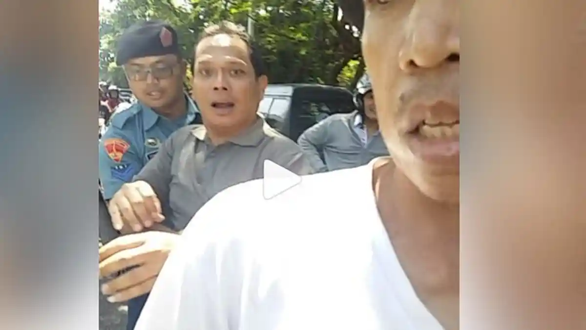 Tak Terima Diklakson, Pria Ini Pukul Perempuan sampai Berdarah