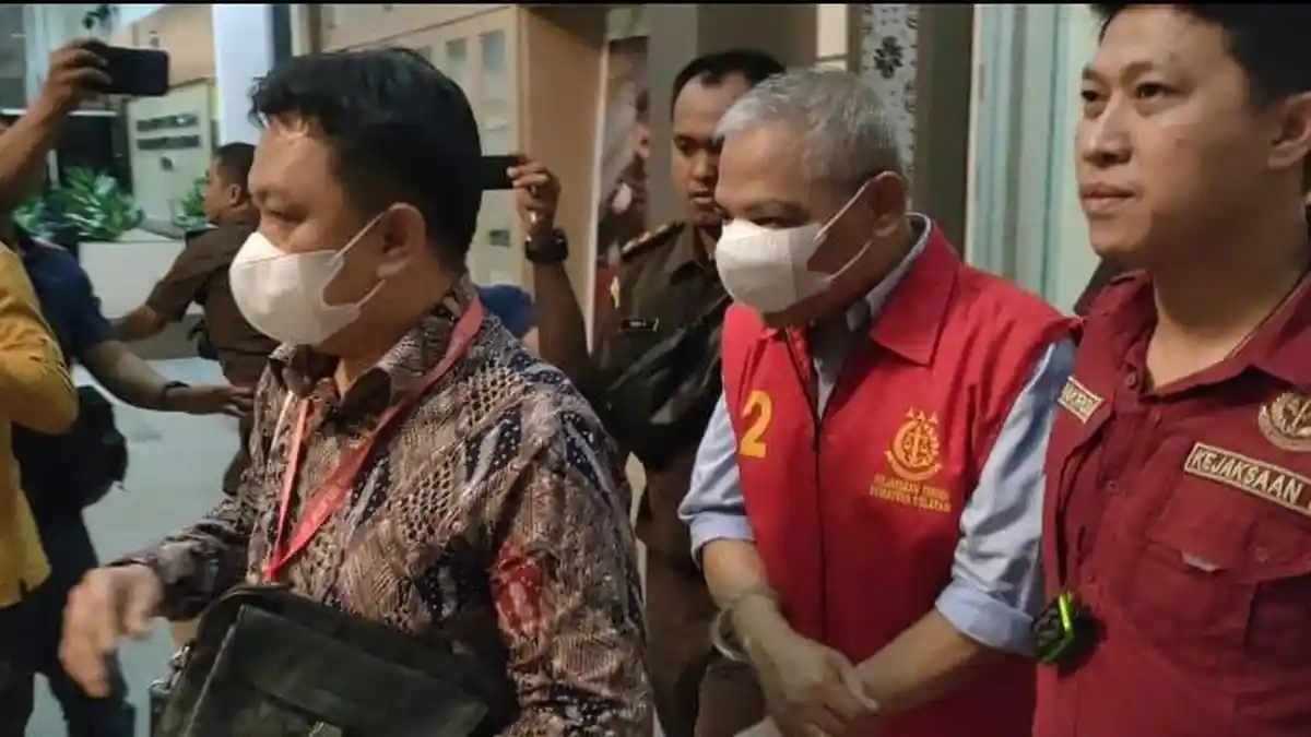 BREAKING NEWS: Korupsi Akuisisi Saham, Kejati Sumsel Tahan Mantan Direktur PTBA
