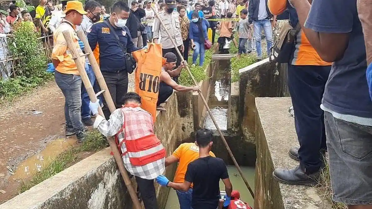 BERITA Kebumen: Duga Terserempet Kereta Api, Wagiman Ditemukan Tak Bernyawa di Parit
