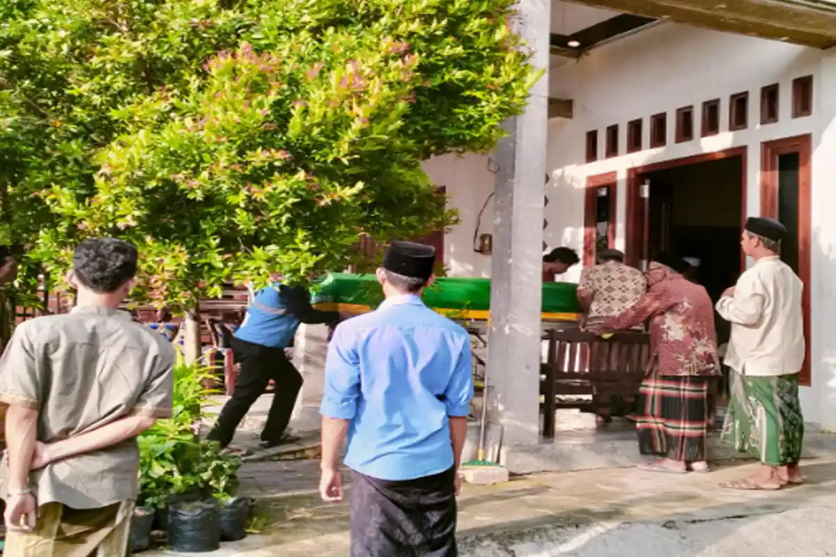 Hasil Autopsi Ungkap Sadisnya Pelaku Perampokan di Gresik,  Empat Luka Tusuk, Tembus Sampai Ulu Hati