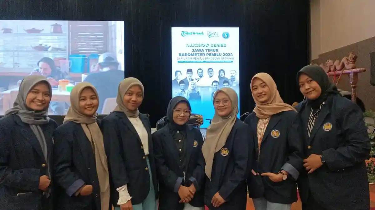 Hadiri Talkshow Jawa Timur Barometer Pemilu 2024, Mahasiswa Unesa Nilai Pemimpin Pria Lebih Tegas