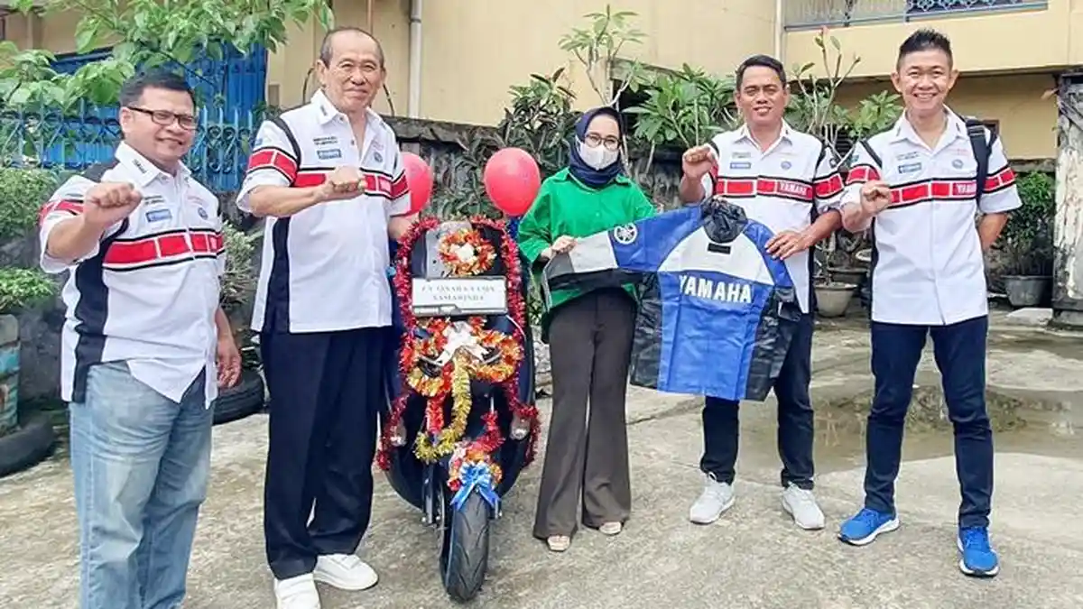 Kejutan Buat Customer Loyal Yamaha pada Harpelnas 2022, Unit Diantar Langsung dan Dapat Gift Spesial